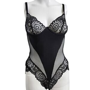 Sexy Escante Bodysuit Teddy Black SHEER Lace Fishnet GARTERS Lace up Cutout M